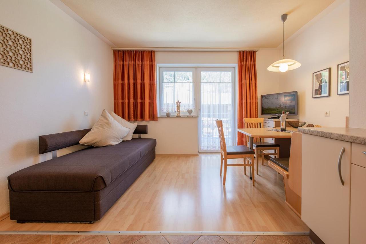 Apartments Nadine Нойштіфт-ім-Штубайталь Екстер'єр фото